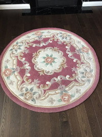Indoor Antique circular rug