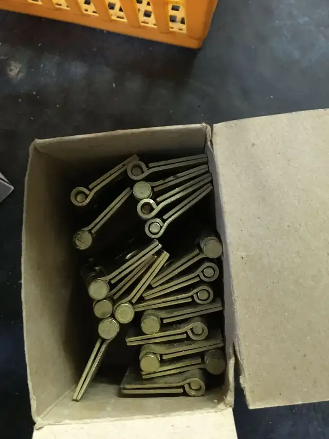 Door Hinges  in Windows, Doors & Trim in Longueuil / South Shore - Image 6