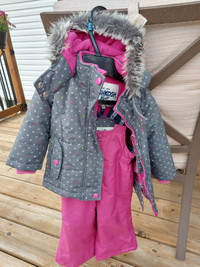 Manteau d’hiver et pantalon de neige /Winter coat and snow pants