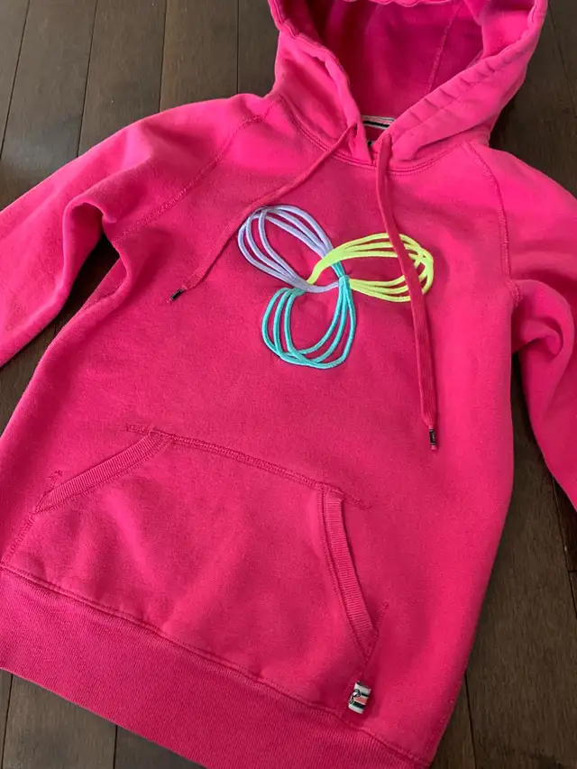 Aritzia TNA Hoodies in Women's - Tops & Outerwear in Edmonton - Image 6