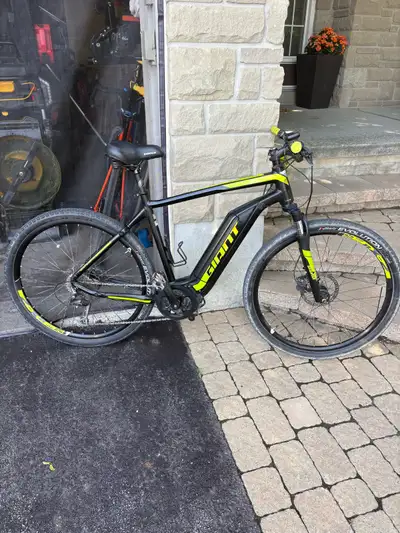 Giant E-Bike Large, View more