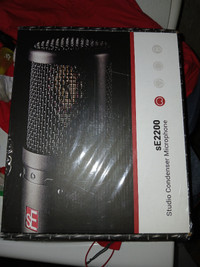 Se2000 studio condenser microphone