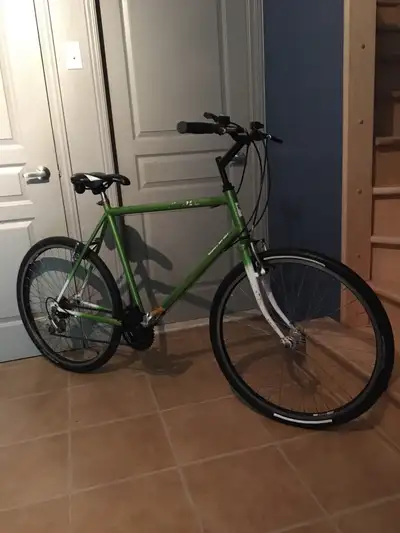 Velo hybride Roule et frein bien