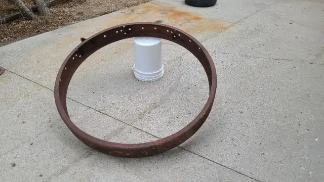 FIRE PIT  RING , ANTIQUE  , IDEAL  FOR  COTTAGE OR ACREAGE  , in BBQs & Outdoor Cooking in Regina - Image 7