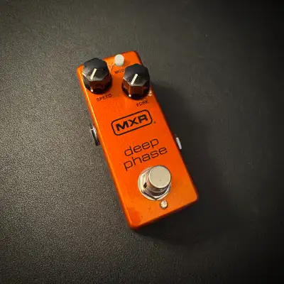 MXR Deep Phase (small stone) w/Box - Like New, View more