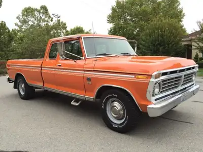 73-79 Miscellaneous Ford Truck parts.full frame with rear differential and front steering with tires...