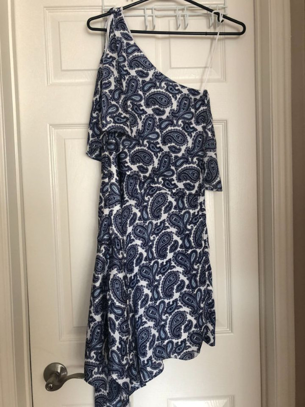 Banana Republic - one-shoulder dress (Size: 2P / Petite 2) in Women's - Dresses & Skirts in Mississauga / Peel Region