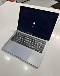 2019 macbook pro with touchbar 