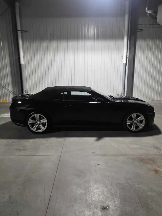 2013 zl1 camaro in Cars & Trucks in Strathcona County - Image 6