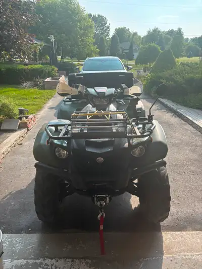 2024 Yamaha Kodiak, comes with 4 new spare tires, battery tender, rear storage box, 2 jerry can hold...