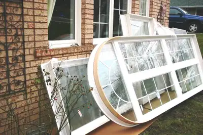 COLOR OR WHITE | WINDOWS OR DOORS | BUDGET AND NICE, View more