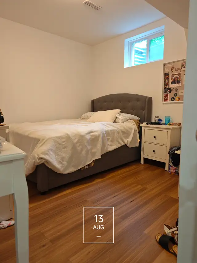 Two-level suite, Ground level living room, 2 basement bedrooms in Long Term Rentals in Mississauga / Peel Region - Image 12