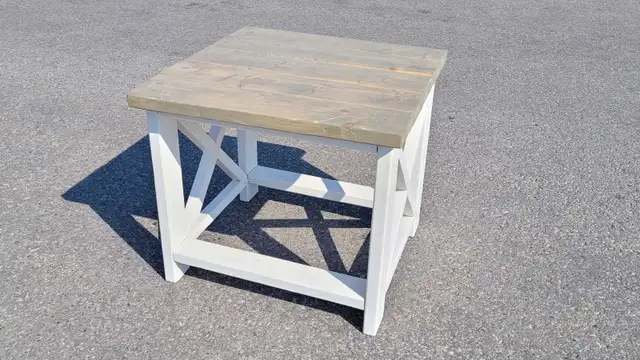 Wooden Farmhouse Table  in Coffee Tables in Markham / York Region - Image 4