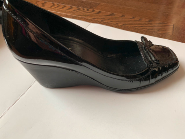 Geox patent leather Shoes - black or brown in Women's - Shoes in Ottawa - Image 4