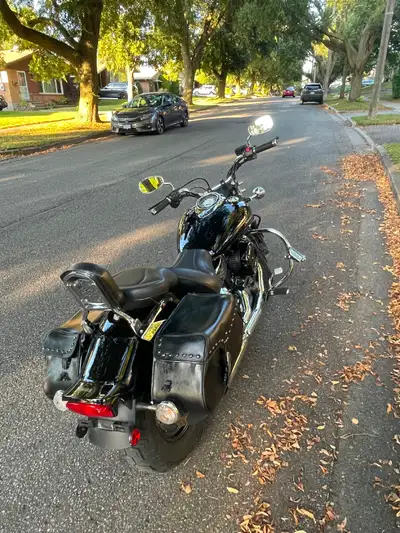 2009 Yamaha vstar 1100 custom Stored inside, regular maintenance Back tire one season old. Upgraded...