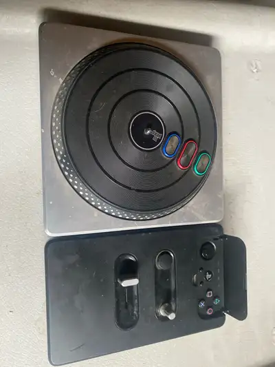 DJ hero controller , View more