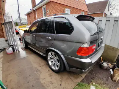 2006 BMW X5 M Package 4.8is (Air Suspension Issue )