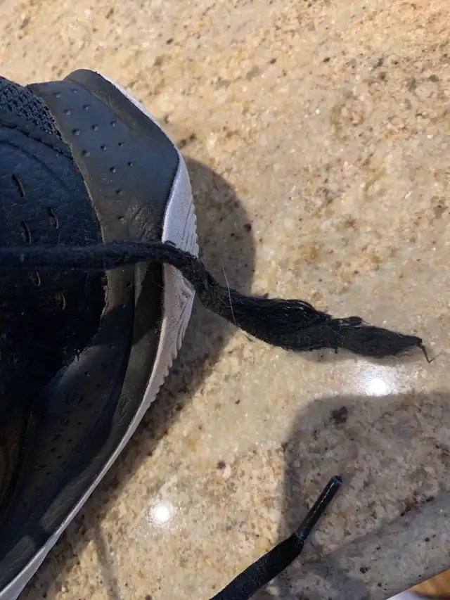 size 9.5 Under Armour running shoes  in Men's Shoes in London - Image 7