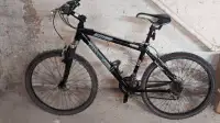 Mint Reebok aluminum frame mountain bike