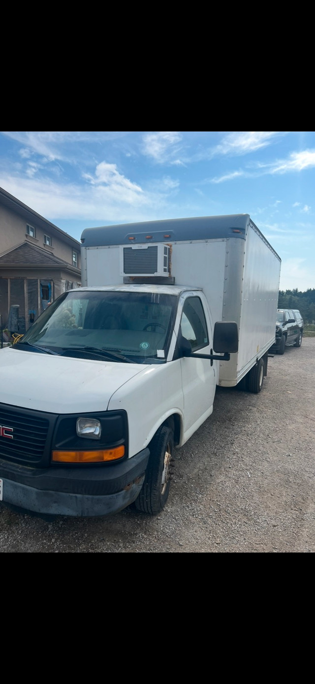  Refrigerated Cubvan  in Cars & Trucks in Markham / York Region - Image 3