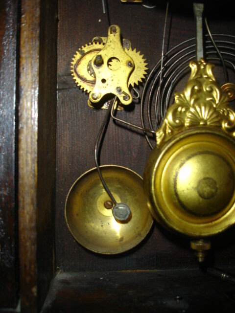 Horloge de foyer ou Pain d'épice avec réveil matin antique dans Art et objets de collection  à Shawinigan - Image 3