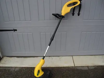 Weed Eater Lawn Trimmer Weed Wacker CALLS ONLY PLEASE, View more