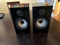 Bowers & Wilkins 706 S2  in Black Gloss 