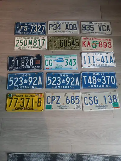License plate Ontario , Nova Scotia , PEI , Newfoundlands 25 $ each 25 $ pour une 1 plaque