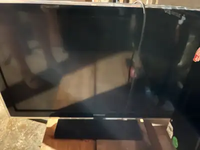 Samsung TV for Sale (46"), View more