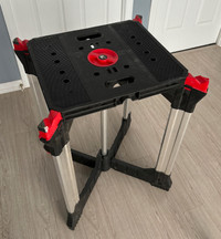 Collapsible work bench