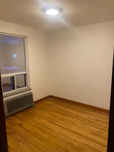 one bedroom apartment south etobicoke for August 1