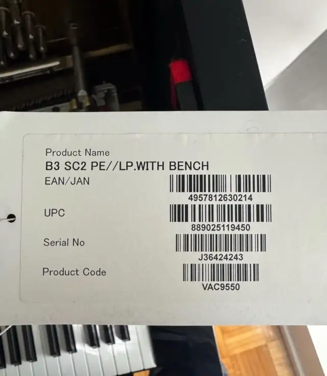 Piano Yamaha B3 Silent SC2 – Excellent état in Pianos & Keyboards in City of Montréal - Image 6