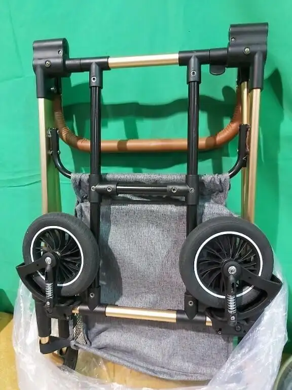 Switte Pet Stroller (Gold and Black) in Other in City of Toronto - Image 3