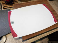 Henkels zwilling cutting board large