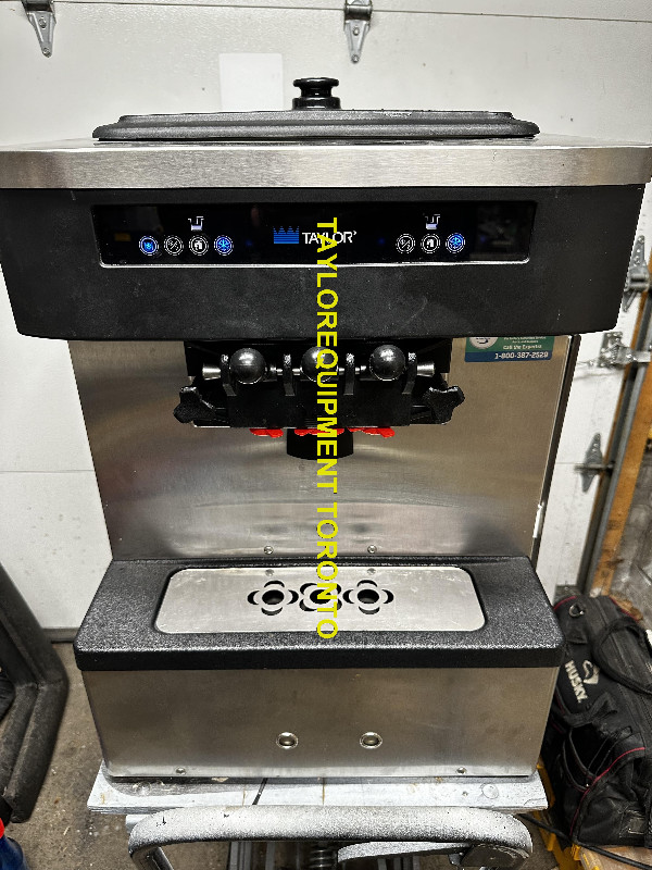 2018 Taylor C161-27 ice cream soft serve machine counter top in Other Business & Industrial in City of Toronto - Image 3