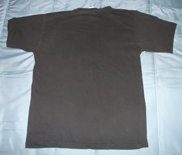 Hard Rock Café, London T-Shirt. in Men's in Victoria - Image 6