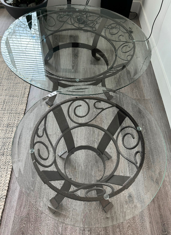 Glass Top Coffee Table and Side Table Set in Coffee Tables in Delta/Surrey/Langley - Image 3