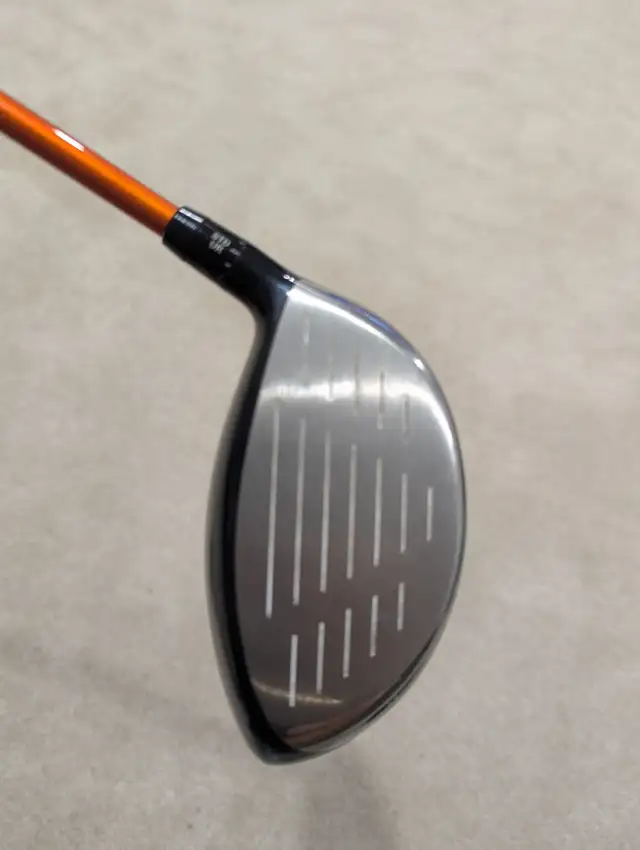 Srixon Z765 driver. Right handed, 9.5° X-Stiff. Mint. 100$ in Golf in Winnipeg - Image 6