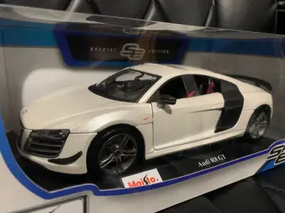 Audi R8 GT Maisto 1:18 Diecast, View more