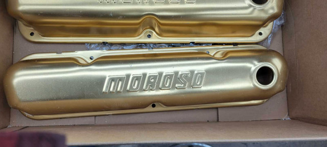 NOS Gold Moroso Valve Covers  in Engine & Engine Parts in Barrie