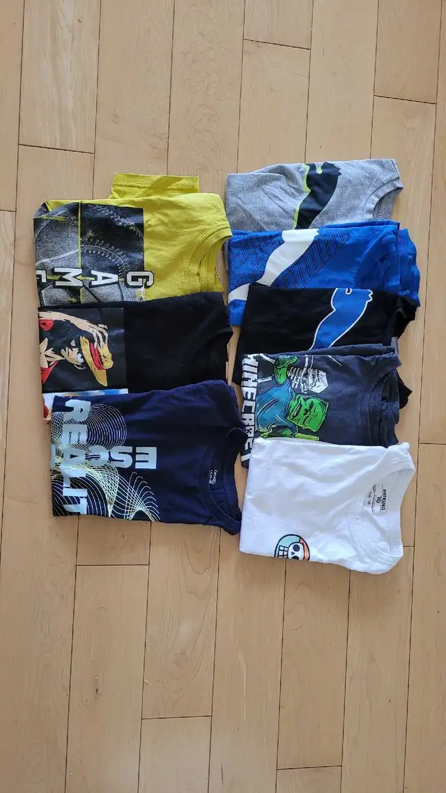 Lot de vêtements pour garçon (9-10 ans) – 30$ in Kids & Youth in City of Montréal - Image 2
