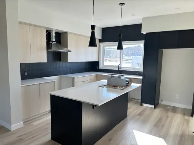 Kitchen/bath installation475480087425853447
