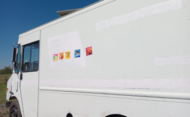 2003 - Step Van, Food Truck, Ice-cream truck in Cars & Trucks in Calgary - Image 4