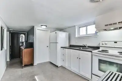 2-Bedroom Basement Apartment for Rent – Prime Location A well-maintained 2-bedroom basement apartmen...
