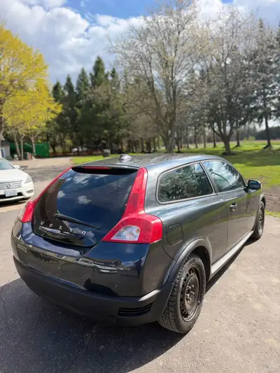 PRICE IS FIRM. FOR QUICK SALE. Car is fantastic. No mechanical issues and no rust. Runs great. AC an...