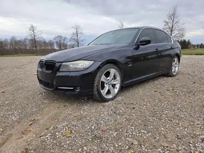 Fixer up. Nice project for someone who loves car body work. See last couple pics. 172,000 km. Other...