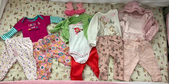 Vêtements bébés fille et garçon 0-12M dans Vêtements - 0 à 3 mois  à Granby - Image 4