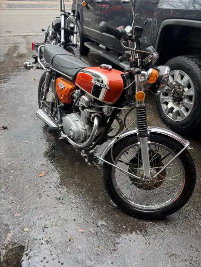 1973 Honda CB350 in excellent condition. No rust all original