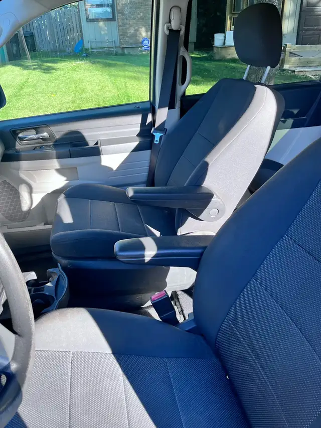 Dodge Caravan577858242725160964