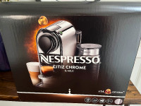 Nespresso Citiz Machine with Aerocinno BNIB